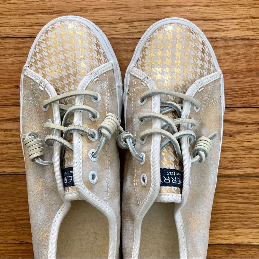 Sperry Crest Vibe Gold Sneakers Sz 7